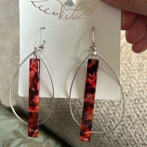 NWT SILVER tear drop hoop with acrylic bar